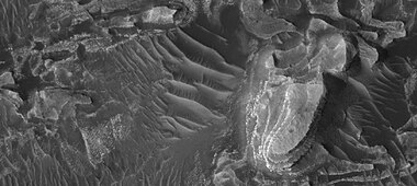 Layered mesa, as seen by HiRISE