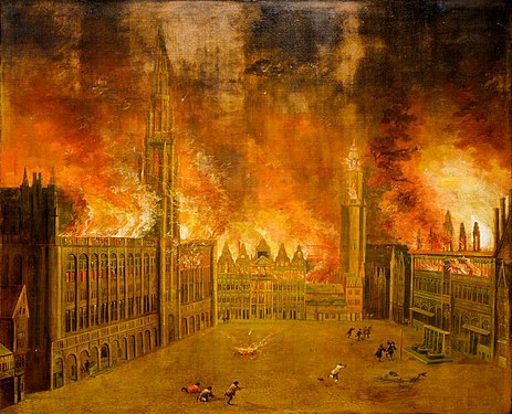 La Grand-Place en feu la nuit du 13 au 14 août 1695 (anonyme, musée de la Ville de Bruxelles) : l'hôtel de ville à gauche.