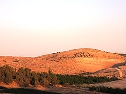 תל מעון במבט ממעון