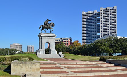 赫爾曼公園與森·侯斯頓紀念碑。