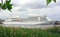 Paquebot Silver Whisper de l'armement Silversea Cruises, en escale le 5 juin 2005