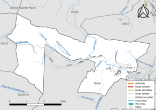 Carte en couleur présentant le réseau hydrographique de la commune