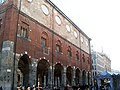 Palazzo della Ragione ha ospitato la prima sede della banca, dal 1866 al 1870.