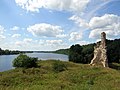 Rovine del castello presso Aizkraukle, sul fiume Daugava, il principale della regione