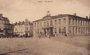 L'hôtel de ville au début du XXe siècle