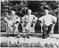 مؤتمر بوتسدام في قصر سيسيلين هوف "تشرشل" ،و "ترومان" و "ستالين". اجتماع الحلفاء عام 1945