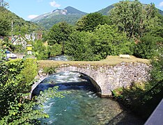 Le pont au-dessus du gave d'Azun.