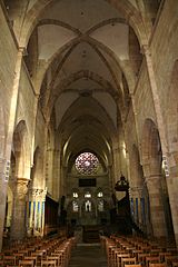 La nef de l'abbatiale.