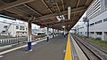 The platforms viewed from the down (Kawagoe) end in November 2015