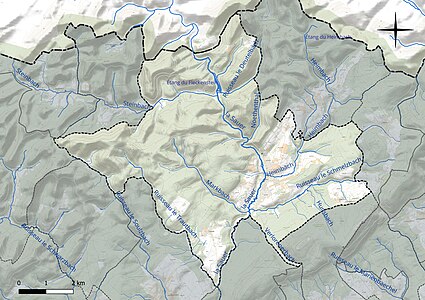 Carte en couleur présentant le réseau hydrographique de la commune