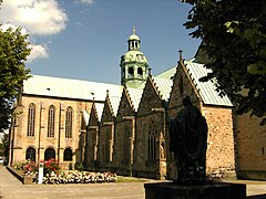 Vierungsturm, Nordparadies und nördliche Seitenkapellen vor 2010