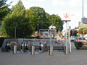 Sortie de la station de métro.