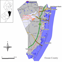 Location of Pine Ridge at Crestwood in Ocean County highlighted in yellow (right). Inset map: Location of Ocean County in New Jersey highlighted in black (left).