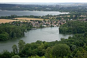 Poses et la Grande Île.