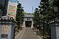 松山東雲学園正門