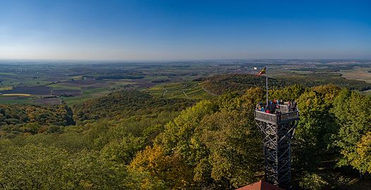 Blick vom Zabelstein im Steigerwald ins Schweinfurter Becken