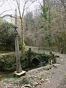 Croix commémorant le martyre de Ragnebert