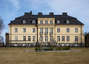 Hågelby hus, huvudbyggnad, fasad mot väst, mars 2012.