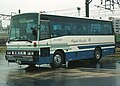 観光バス（旧塗装、大阪ナンバー車） F8337（1988年）