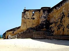 Le fort Jésus vu depuis la douve nord