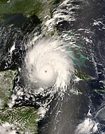 Ouragan Gustav à son plus intense frappant Cuba le 30 août.