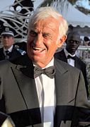 Jean-Paul Belmondo.