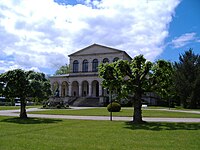 Großer Kursaal mit Denkmal König Ludwig I.