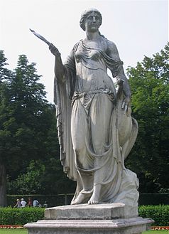 Nymphenburg statue: Juno