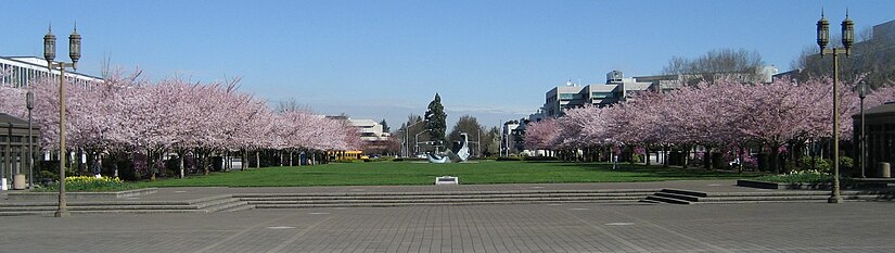 Oregon State Capitol mall