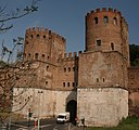 Porta Appia (aujourd'hui Porta San Sebastiano) dans le mur d'Aurélien.