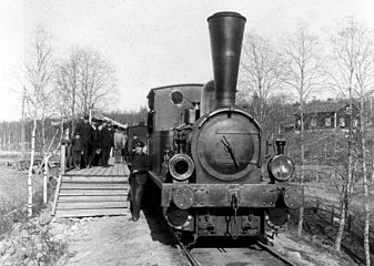 Lokomotivet "Smedjebacken" vid Sandsta station 1901.