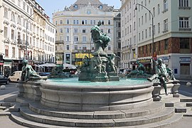 Providentiabrunnen o Donnerbrunnen, fuente en el Neuer Market de Viena, de Georg Raphael Donner (1737-1739)[4]​