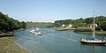 L'Aber Wrac'h : vue vers l'aval depuis le port de Paluden (en Lannilis) ; à droite de la photographie, la rive droite de l'Aber Wrac'h côte Plouguerneau (lieu-dit "Le Passage").