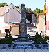 Le monument aux morts.