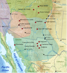 A map of the American Southwest and the northwest of Mexico showing modern political boundaries. Overlaid over them are four colored and labeled territories: "Anasazi", "Hohokam", "Petaya", and "Mogollón". Anasazi land is colored green.