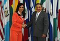 Cristina Fernández meets Raúl Castro in Cuba during a state visit in January 2009.