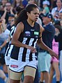 Helen Roden playing for Collingwood in 2017