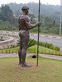 Statue d'amérindien au Monument aux Bandeirantes