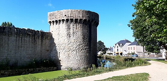 Tour de Kerbernet ou Saint-Michel