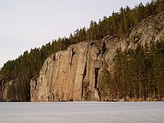 Falaise d'Olhavanvuori.