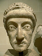 Teodosio II, siglo V. Museo del Louvre.