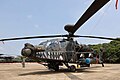 AH-64阿帕契直升機掛載AGM-114地獄火飛彈、航空火箭彈和刺針飛彈