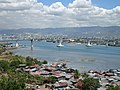 Partie centrale du détroit avec le pont Mactan-Mandaue.