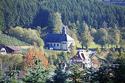 Kyrka i Aura im Sinngrund.