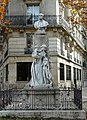 Jean-Baptiste Champeil, Monument à Théophile Roussel, au carrefour des avenues Denfert-Rochereau et de l'Observatoire.