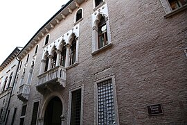 The Gothic facade of the palace, facing on Contra' Porti