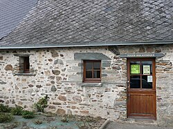 Local de la bibliothèque et du foyer des jeunes.