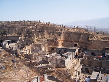 Tradizionali case delle caverne nello Shanxi.