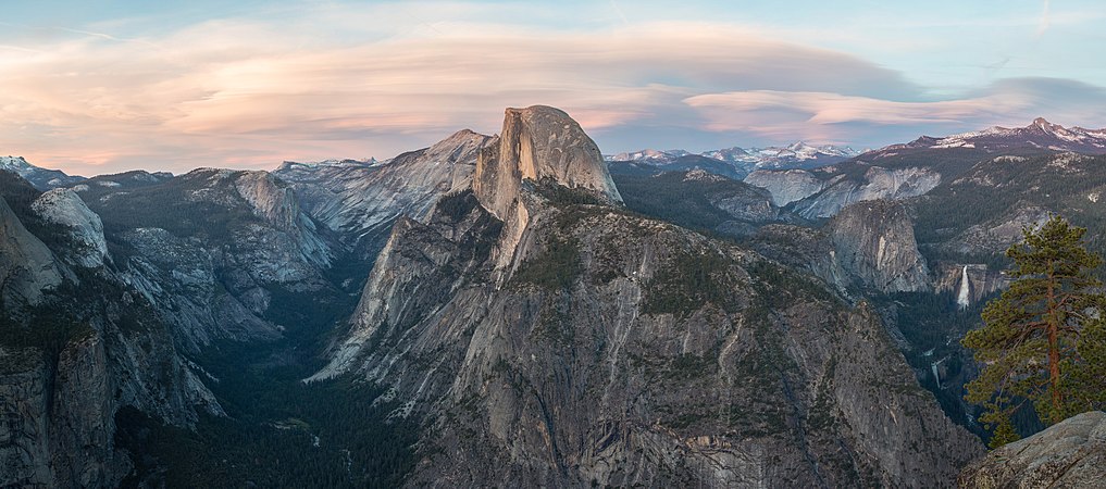 Yosemite National Park, by David Iliff