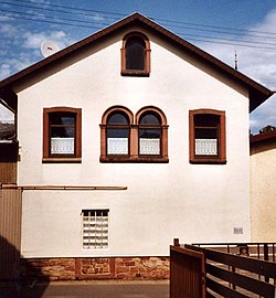 Ehemalige Synagoge in Göcklingen (2004)